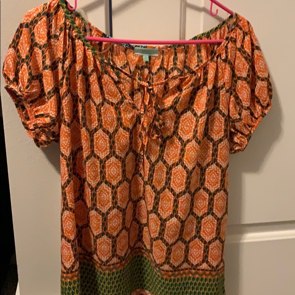 Jemma brand adorable silk shirt.